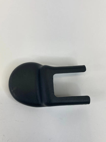 11-16 HYUNDAI ELANTRA FRONT LEFT SEAT OUTER TRACK END CAP COVER 88565-3X000 OEM