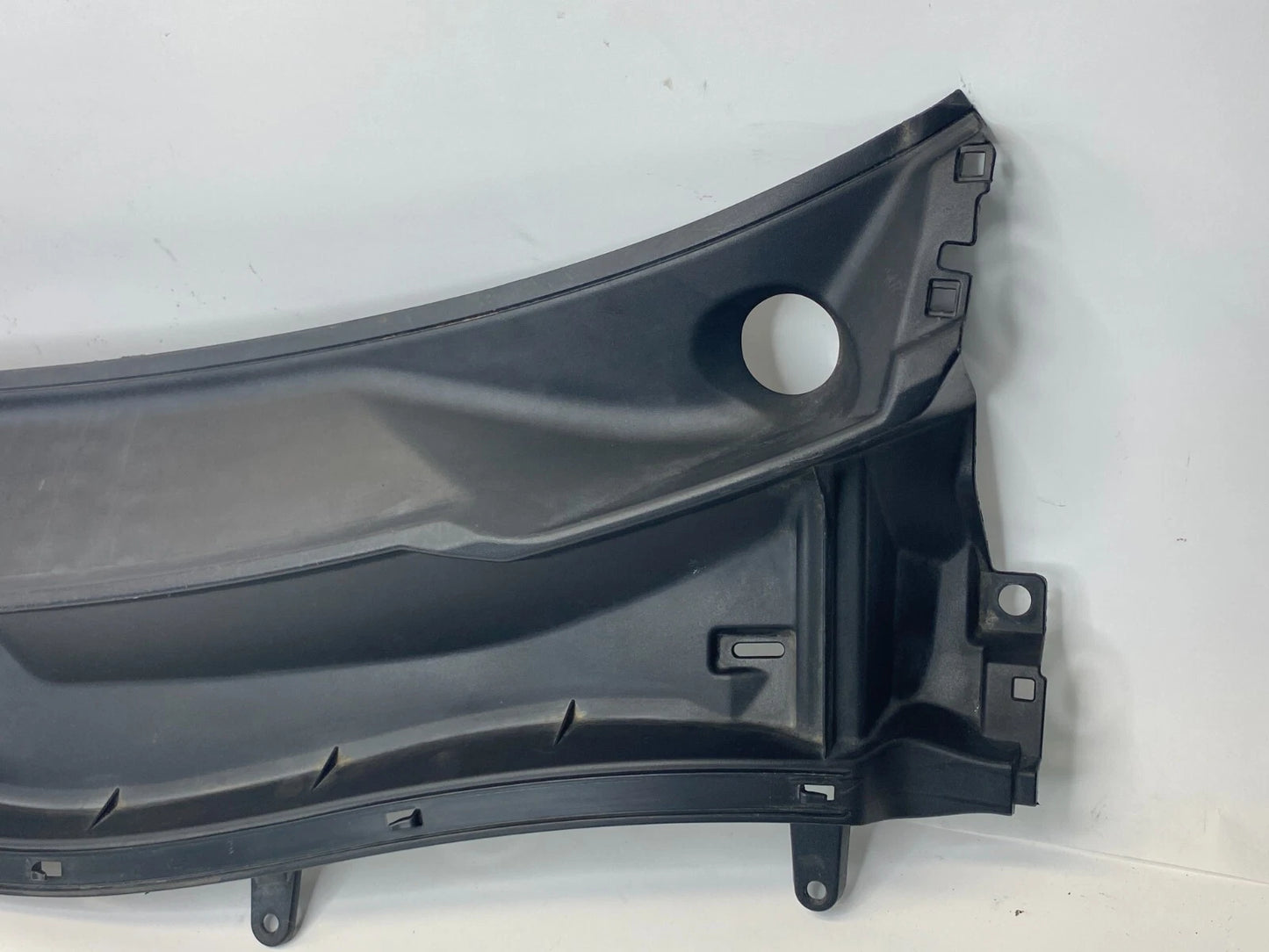 2013-2015 LEXUS IS250 FRONT BUMPER GRILLE BRACKET 55708-53060 OEM
