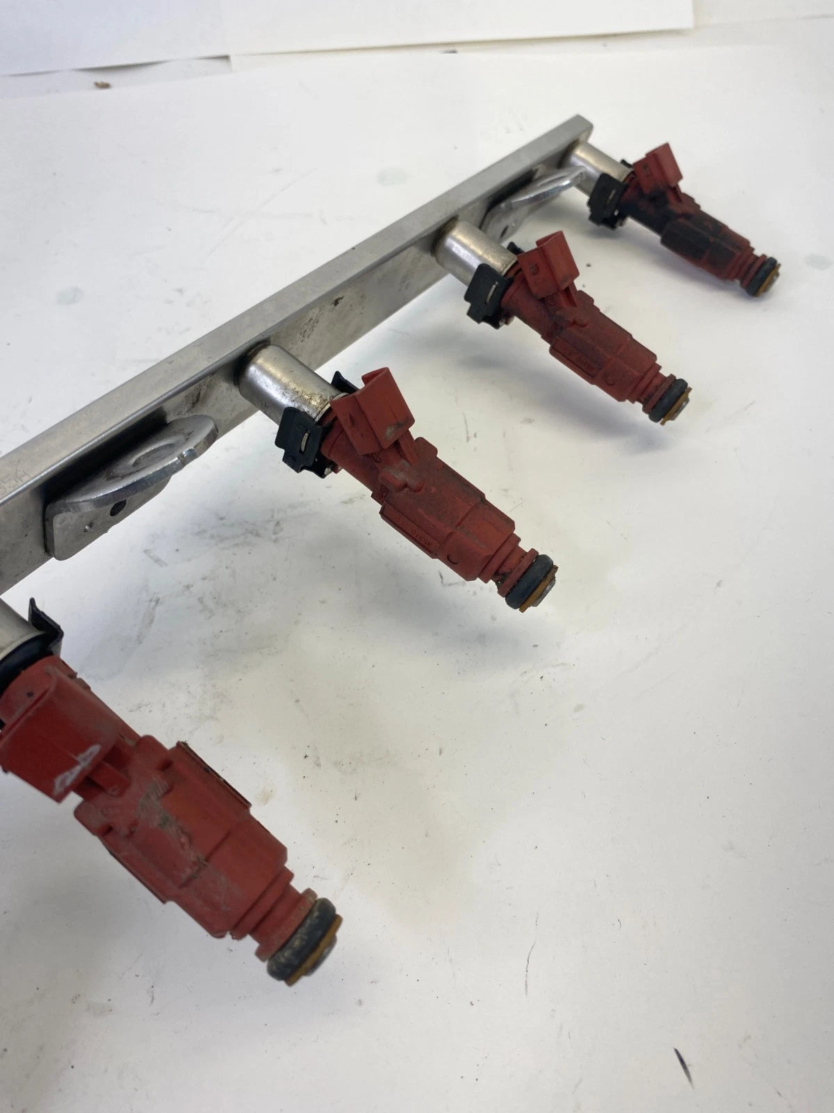 2011-2015 HYUNDAI ELANTRA 1.8L FWD FUEL INJECTION RAIL & INJECTOR ASSEMBLY OEM