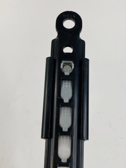 2004-2009 TOYOTA PRIUS REAR RIGHT SIDE SEAT BELT HEIGHT ADJUSTER D526001