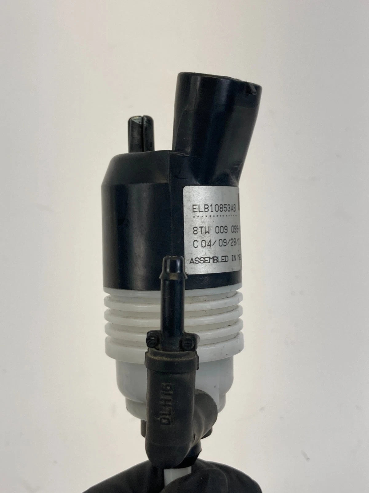 2009-2017 Chevrolet Traverse Front Windshield Wiper Washer Pump Assy ELB10853AB