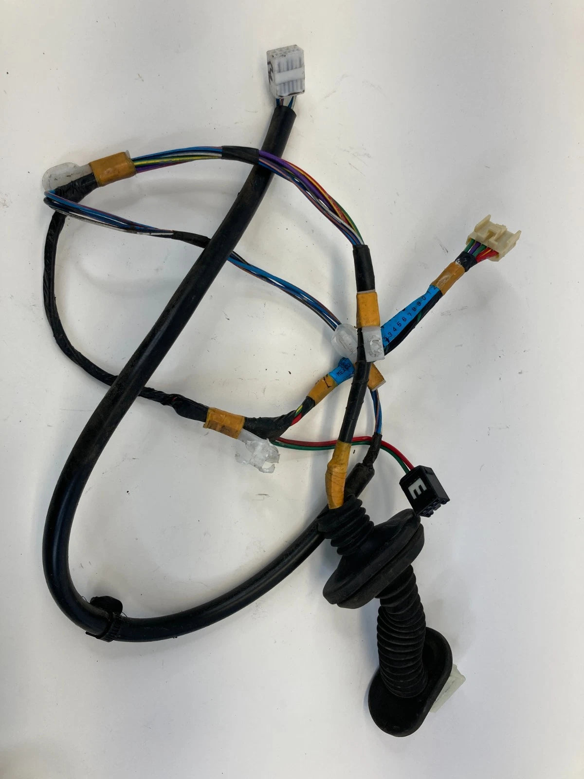 2002-2006 TOYOTA CAMRY REAR LEFT DOOR HARNESS WIRE WIRING 82154-AA010C OEM