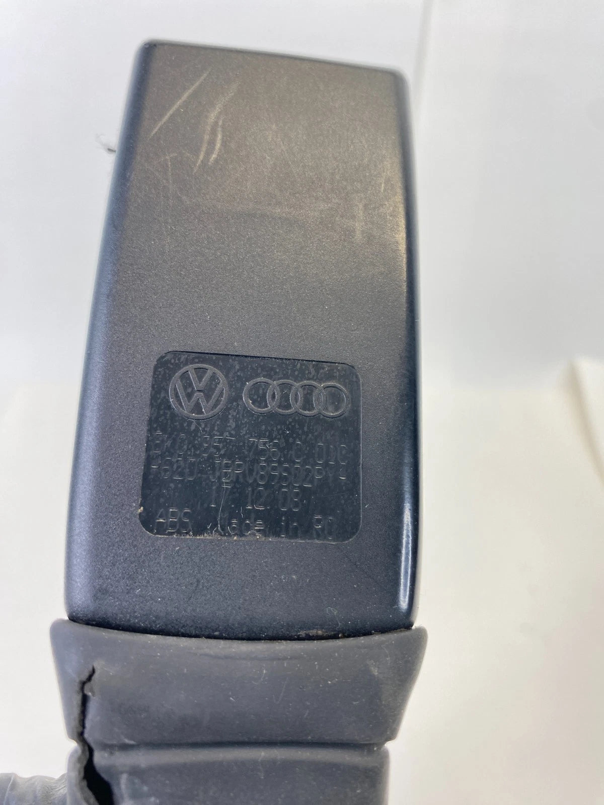 2008-2017 AUDI A5 QUATTRO FRONT RIGHT SIDE SEAT BELT BUCKLE RECEIVER OEM