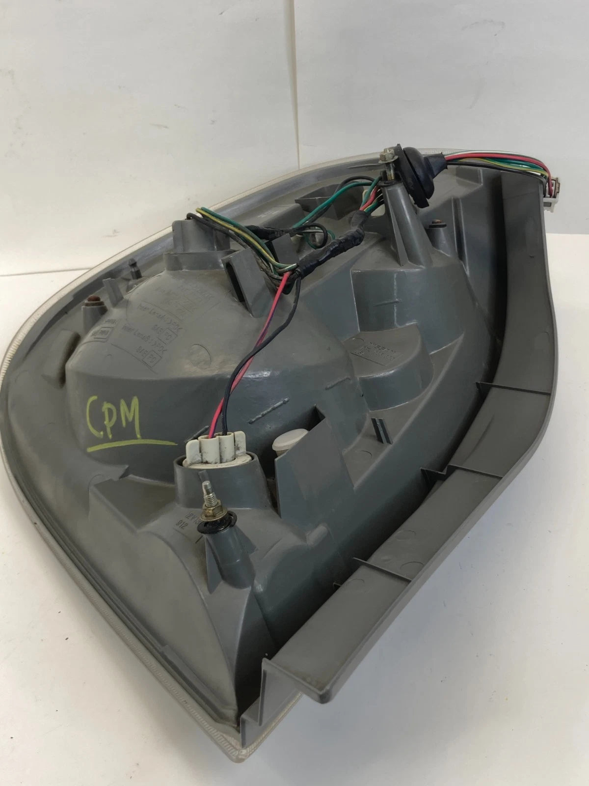 2005 2006 NISSAN ALTIMA SEDAN REAR RIGHT SIDE TAILLIGHT TAIL LAMP ASSY OEM