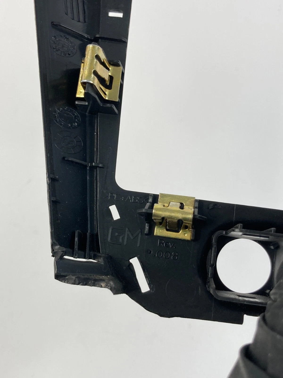 2008-2012 CHEVROLET MALIBU DASH RADIO CLIMATE CONTROL BRACKET SUPPORT COVER