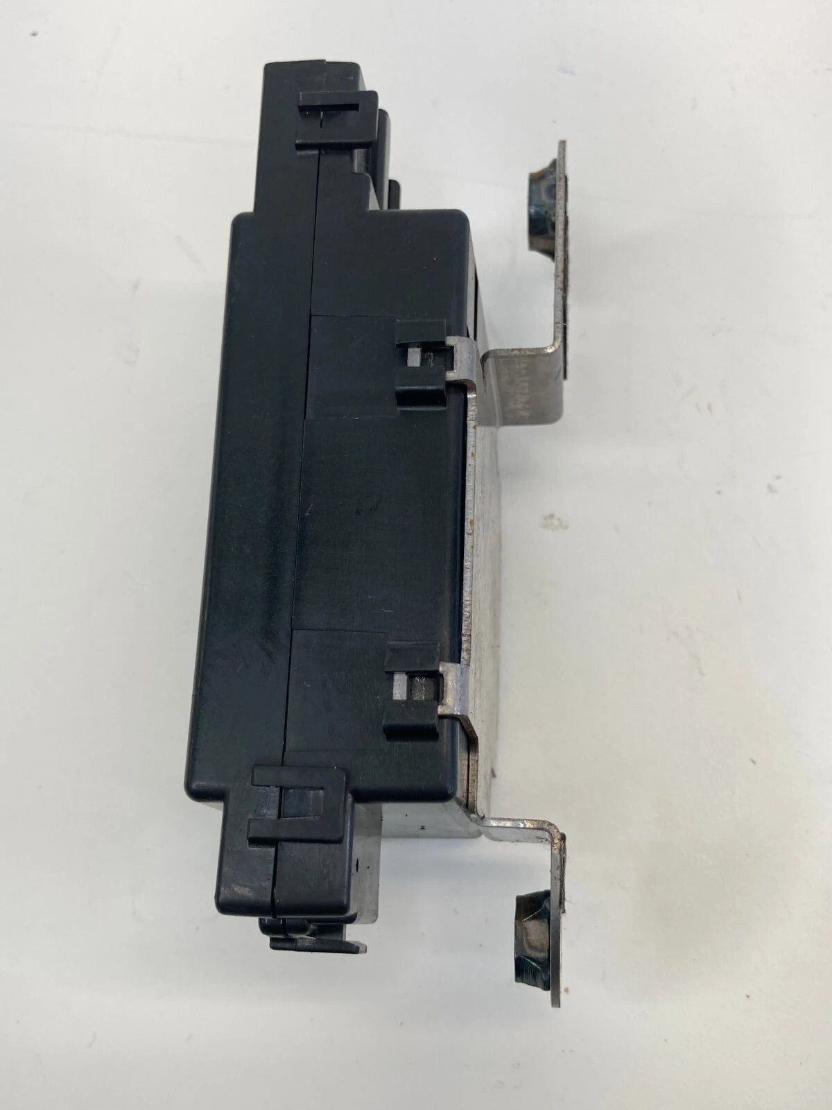 1996-2004 ACURA RL REAR BACK WINDSHIELD DEFROSTER RELAY CONTROL MODULE UNIT OEM