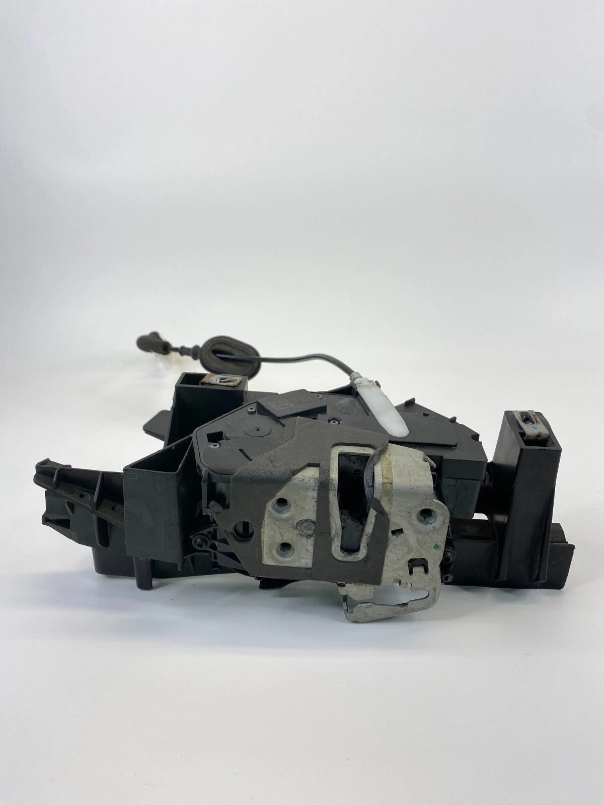 2013-2020 FORD FUSION FRONT LEFT DOOR LOCK LATCH ACTUATOR AE8A-5421813-CH OEM