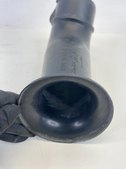 2000-2002 Lincoln Town Car 4.6L Air Intake Cleaner Hose Duct Pipe F8VX-9A675-AB
