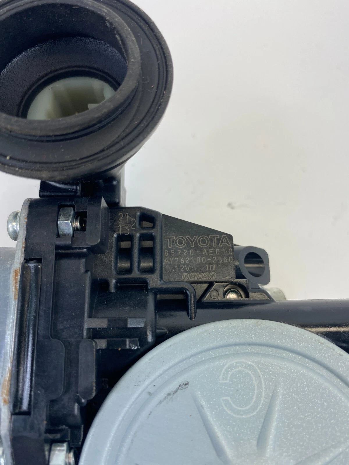 09-19 TOYOTA COROLLA REAR RIGHT SIDE WINDOW REGULATOR W/ MOTOR 85710-AE010 OEM