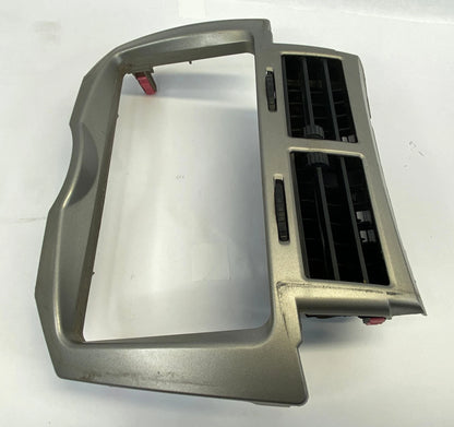 2009-2011 TOYOTA YARIS CENTER DASH RADIO BEZEL TRIM W/ AIR VENTS OEM 55405-52580