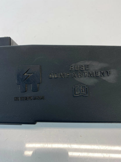 2005 2006 2007 MERCURY MARINER 3.0L ENGINE COMPARTMENT FUSE BOX LID COVER OEM
