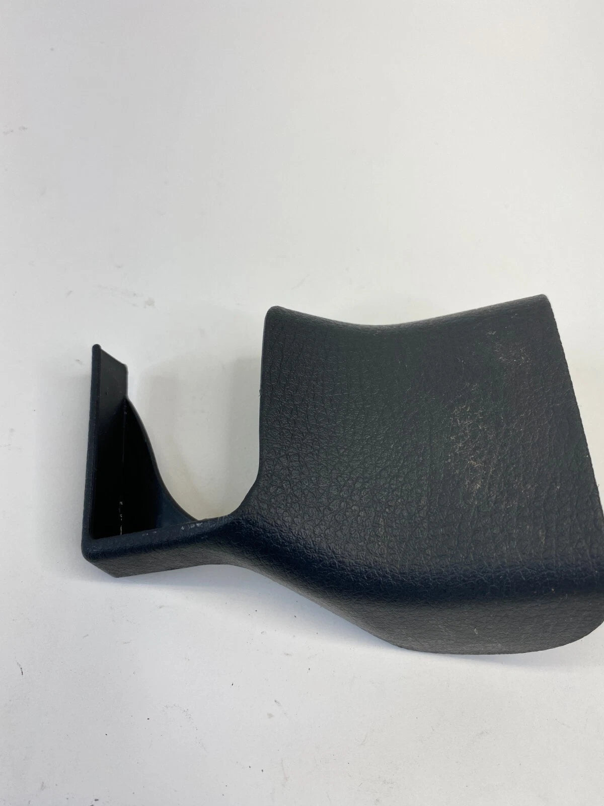 03-06 MAZDA 6 MAZDA6 PASSENGER SEAT REAR RIGTH SIDE RAIL TRACK COVER GJ6A-57-051