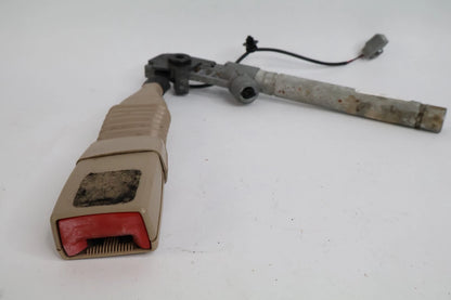 2011-2014 CHRYSLER 300 FRONT RIGHT PASSENGER SEAT BELT BUCKLE P1HZ101L1A OEM