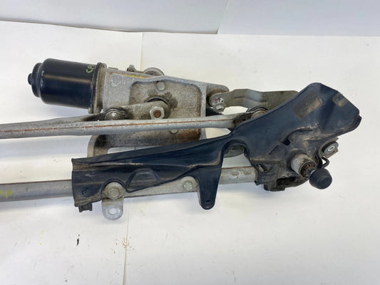 2010 2011 MAZDA3 FRONT WINDSHIELD WIPER MOTOR W/ LINKAGE BBM4-67-37X OEM