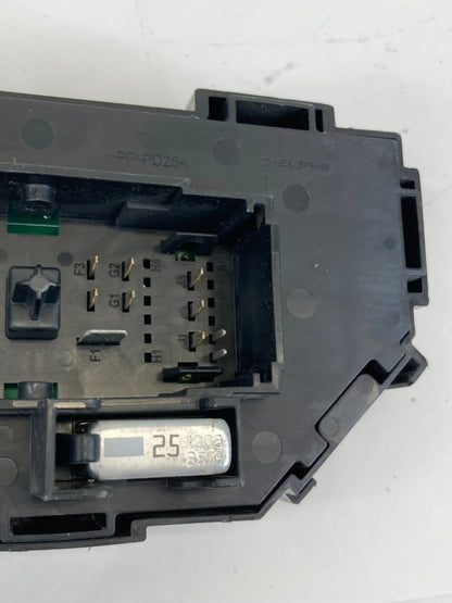 2007 GMC YUKON CHEVY TAHOE INSTRUMENT PANEL FUSE RELAY BOX COMPARTMENT 15839517