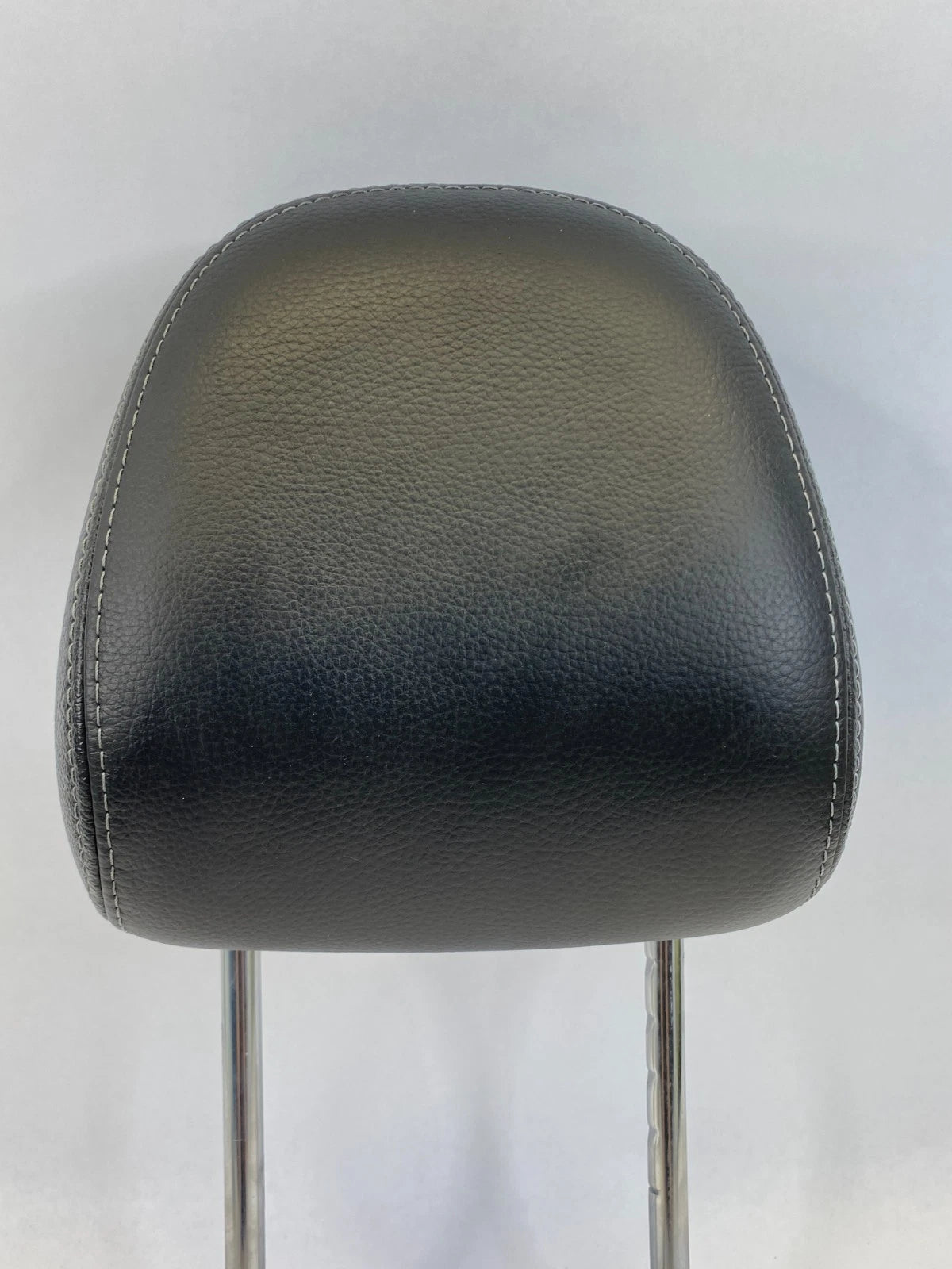 2011-2015 KIA SORENTO FRONT LEFT DRIVER ACTIVE HEADREST HEAD REST OEM