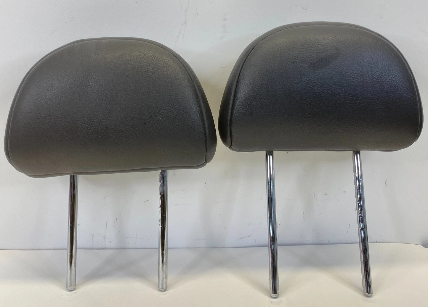 02-06 MINI COOPER FRONT LEFT & RIGHT SEAT HEADREST HEAD REST LEATHER BLACK OEM
