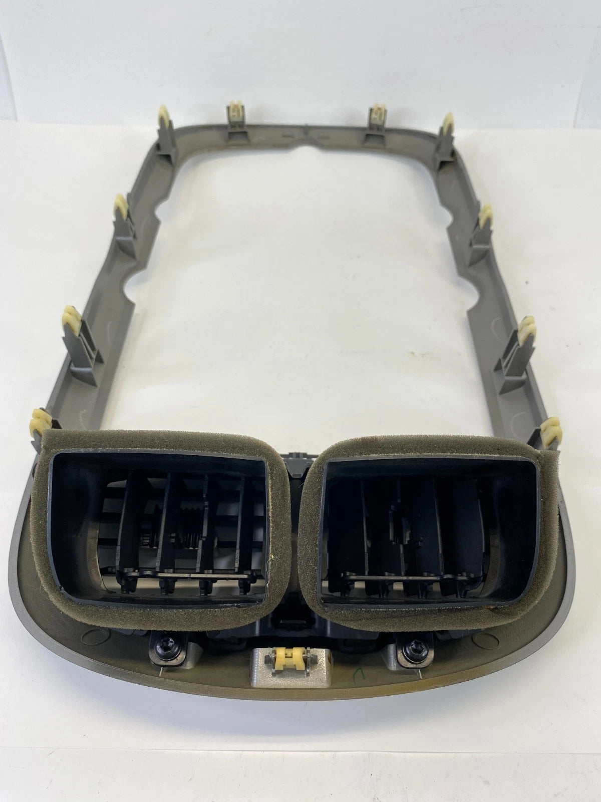 2013-2015 CHEVROLET MALIBU CENTER DASH RADIO BEZEL TRIM PANEL VENTS 23317458 OEM