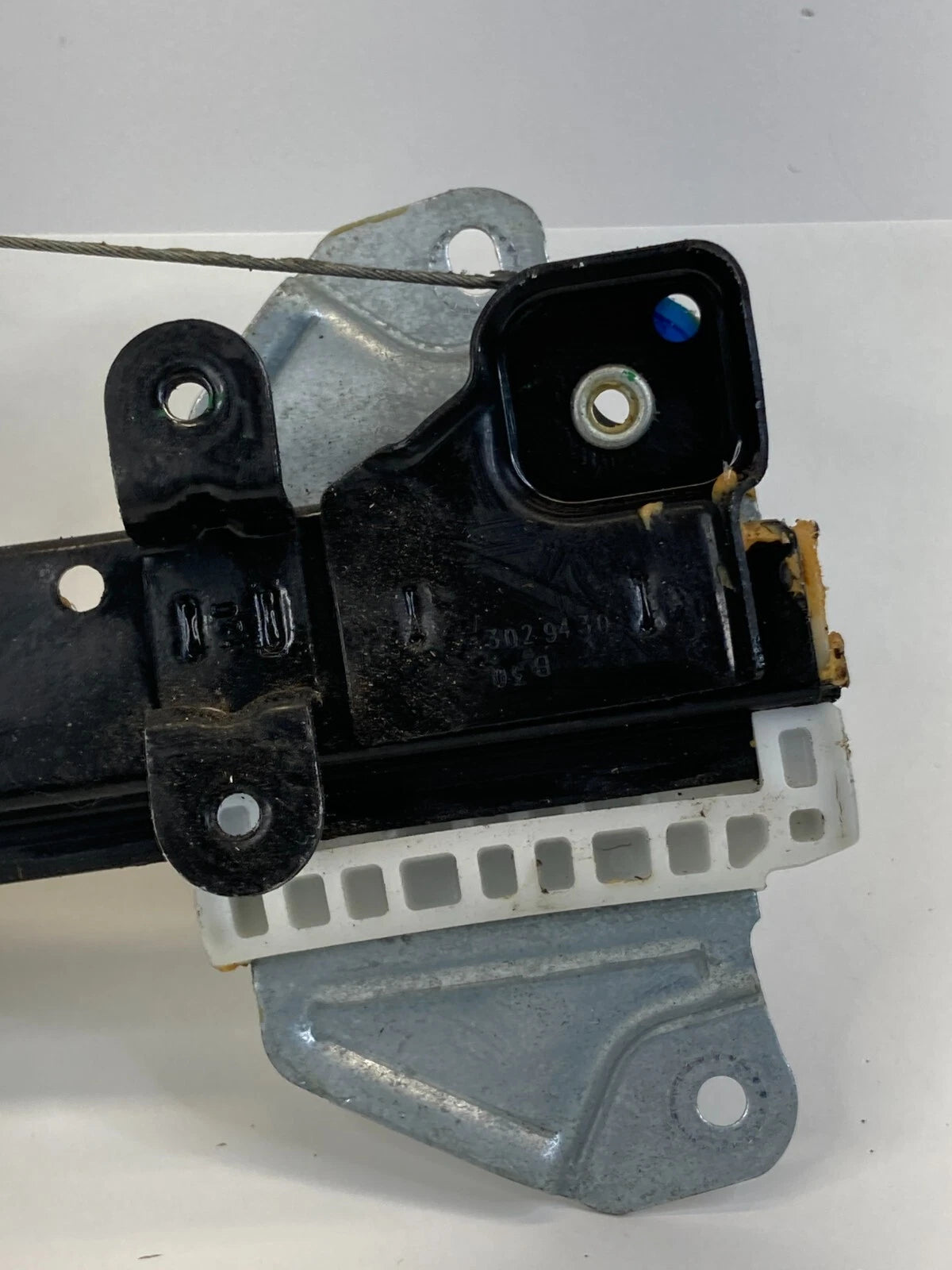 13-18 NISSAN ALTIMA FRONT RIGHT PASSENGER WINDOW MOTOR REGULATOR 807303TA1A OEM