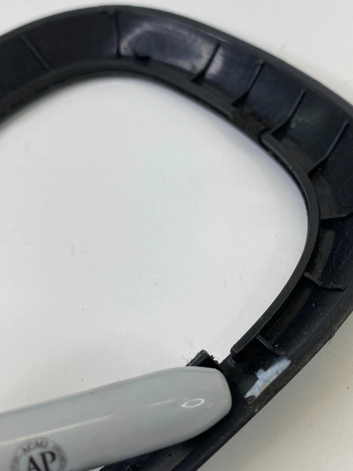 2007-2011 HYUNDAI ACCENT GEAR SHIFTER CONSOLE TRIM BEZEL SURROUND 846311E100 OEM