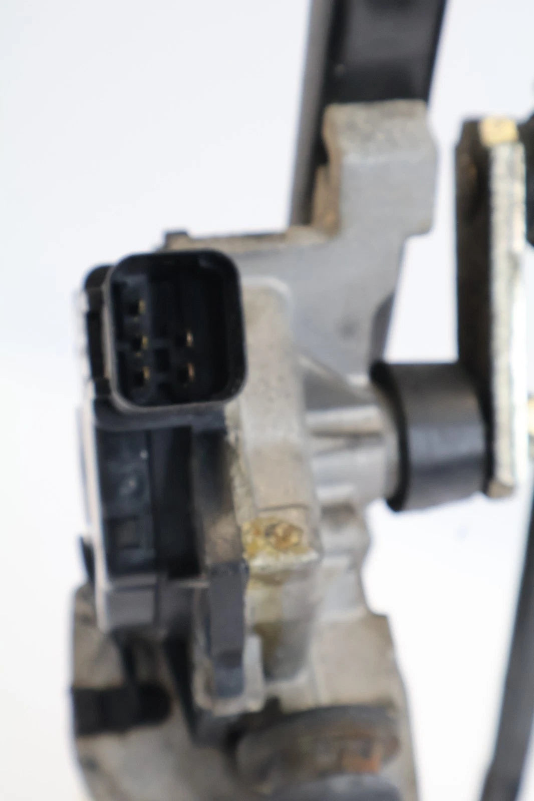 2006-2011 HYUNDAI ACCENT FRONT WIPER MOTOR W/ LINKAGE ASSEMBLY 98110-1G000