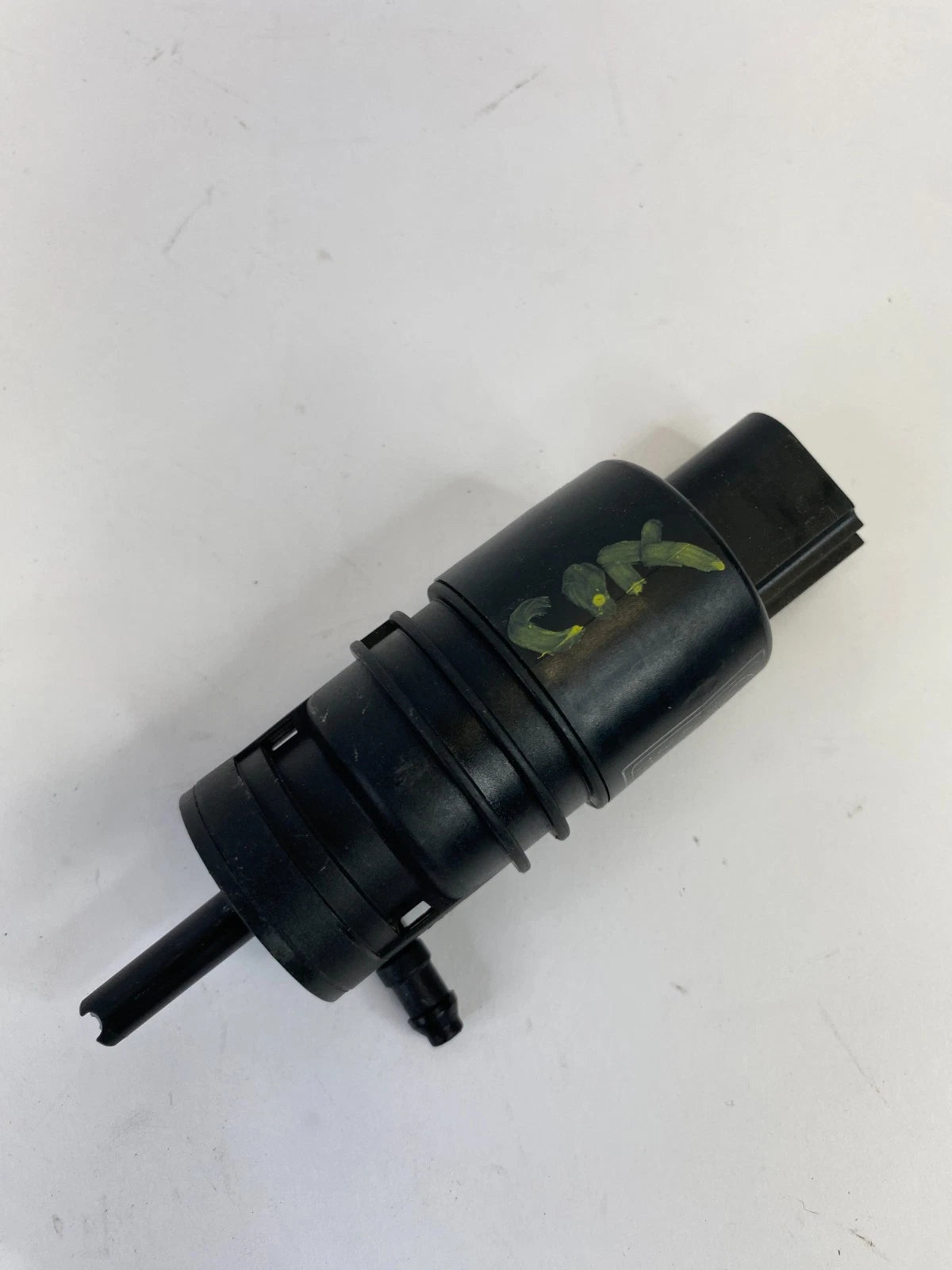 2009-2011 BMW 328I XDRIVE 07-11 328I WINDSHIELD WASHER FLUID PUMP 7302589-01 OEM