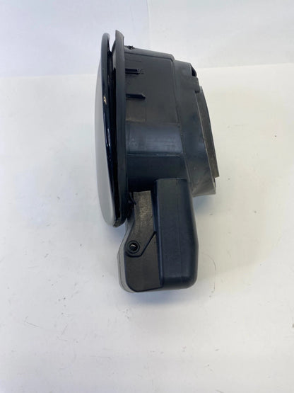 2011-2015 KIA SORENTO FUEL FILLER DOOR GAS LID COVER W/ CAP & FUEL POCKET OEM