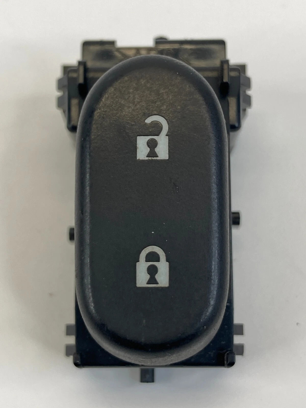 2006-2013 CHEVROLET IMPALA FRONT LEFT SIDE DOOR LOCK CONTROL SWITCH 10340139 OEM
