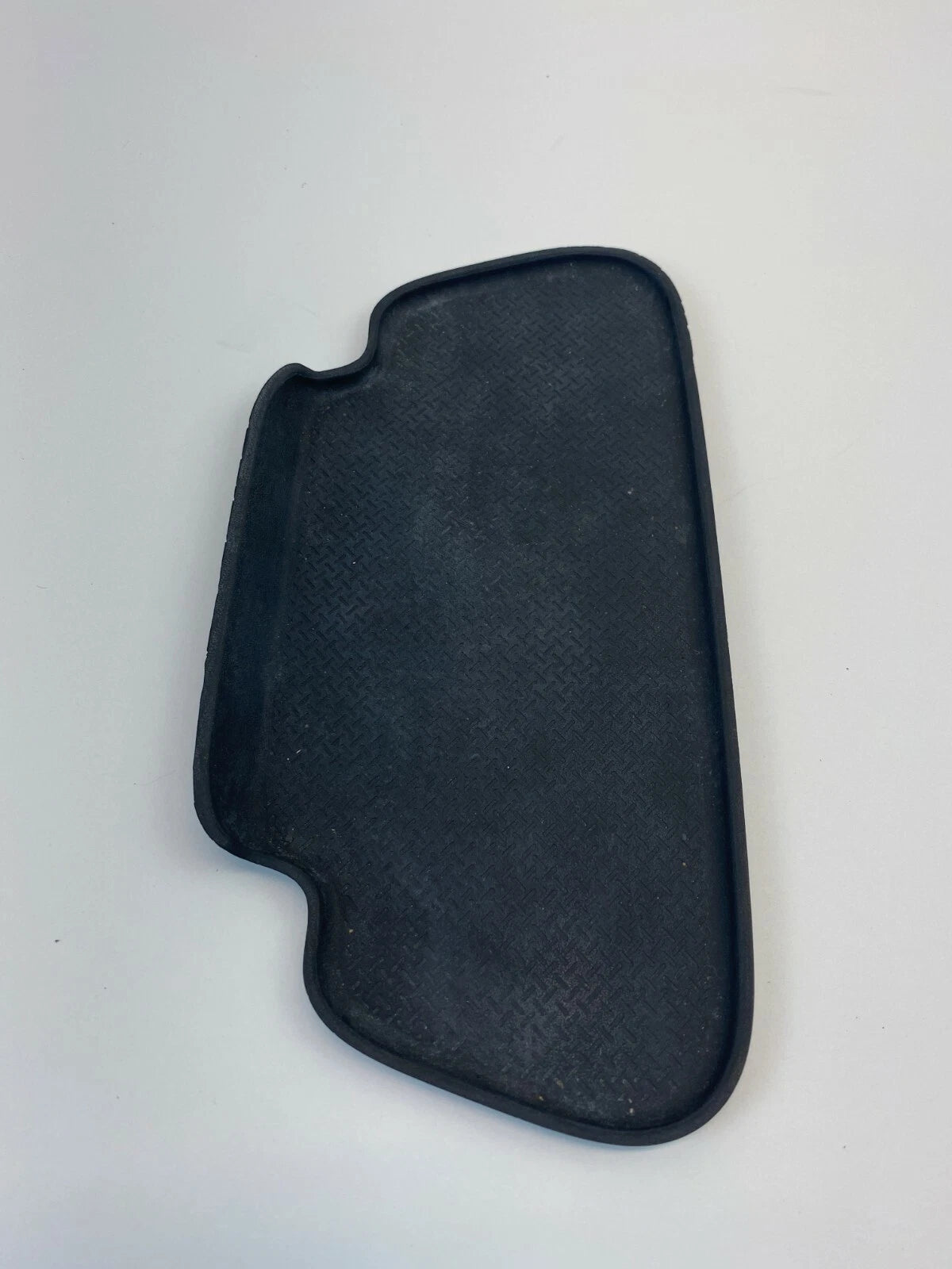 2007 2008 2009 HYUNDAI ELANTRA CENTER CONSOLE STORAGE COMPARTMENT INSERT RUBBER