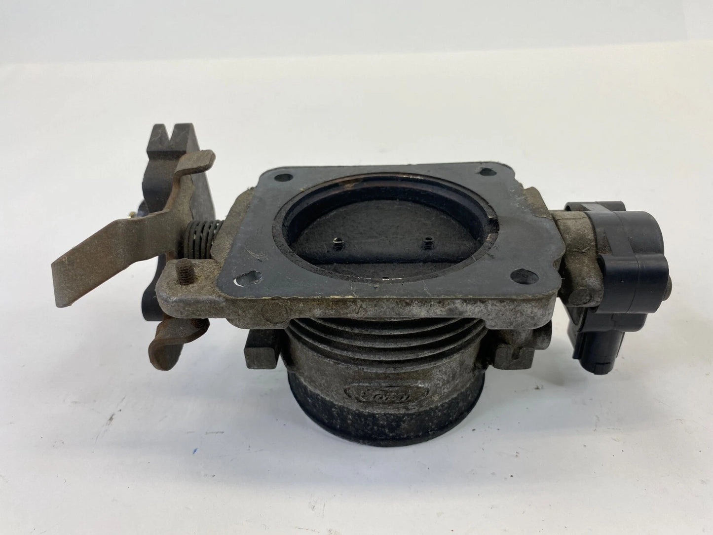 1998-2004 LINCOLN TOWN CAR 4.6L AT THROTTLE BODY VALVE ASSEMBLY F4SF-9B989 OEM