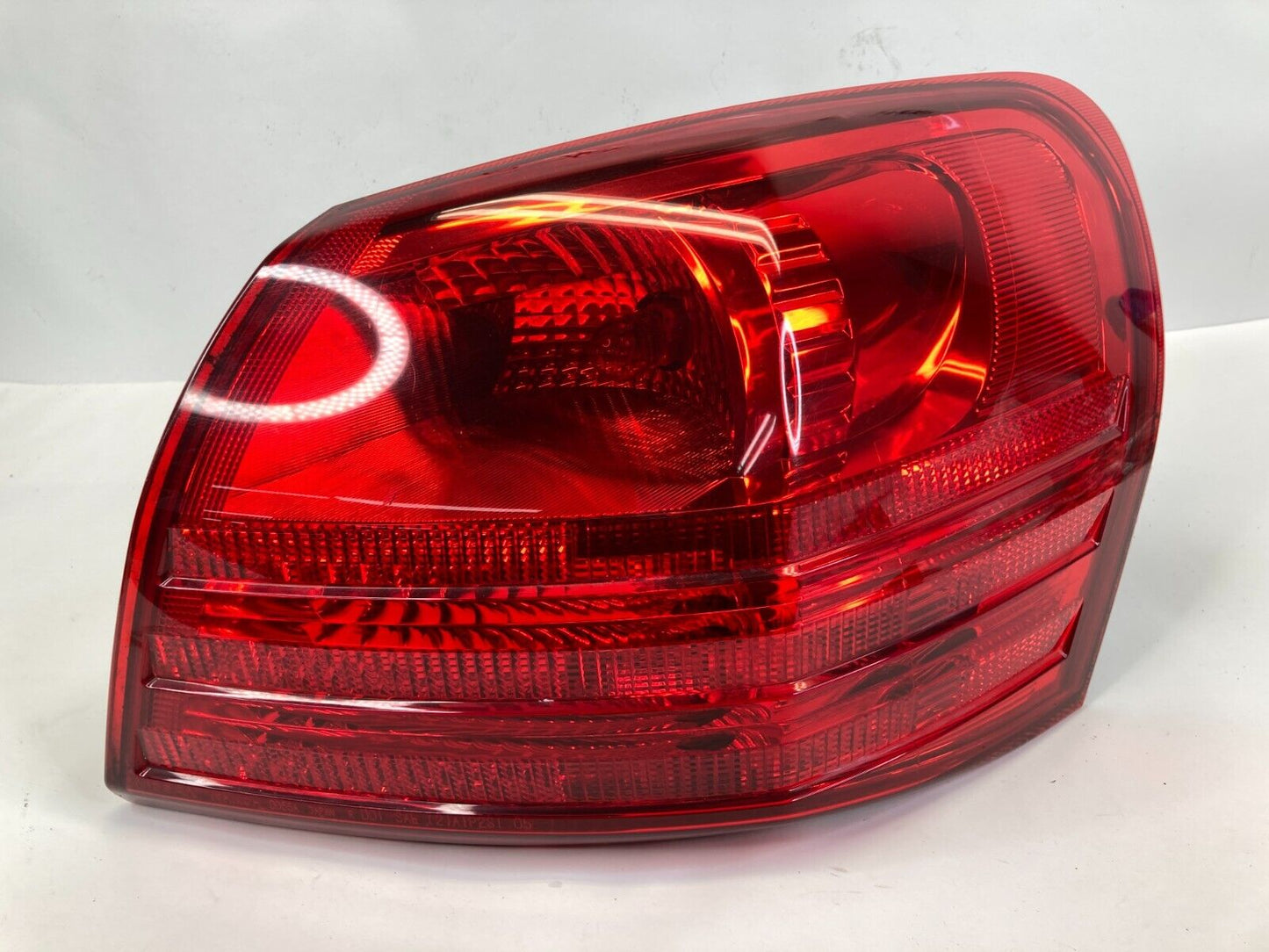 2008-2013 Nissan Rogue Rear Right Outer Tail Light Taillight Tail Lamp OEM