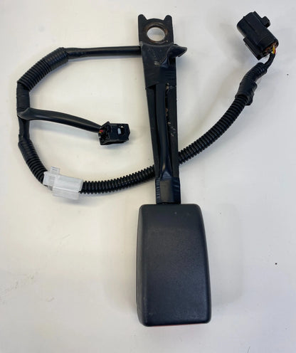 2010-2015 TOYOTA YARIS FRONT LEFT DRIVER SEAT BELT BUCKLE RECEIVER W/ WIRE OEM
