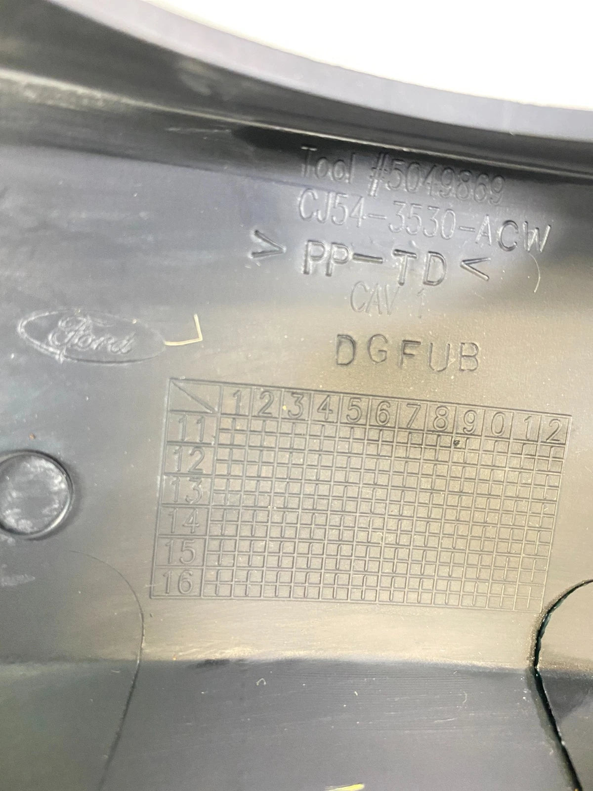 2013-2019 FORD ESCAPE STEERING COLUMN UPPER & LOWER COVER TRIM CJ54-3530-ACW OEM