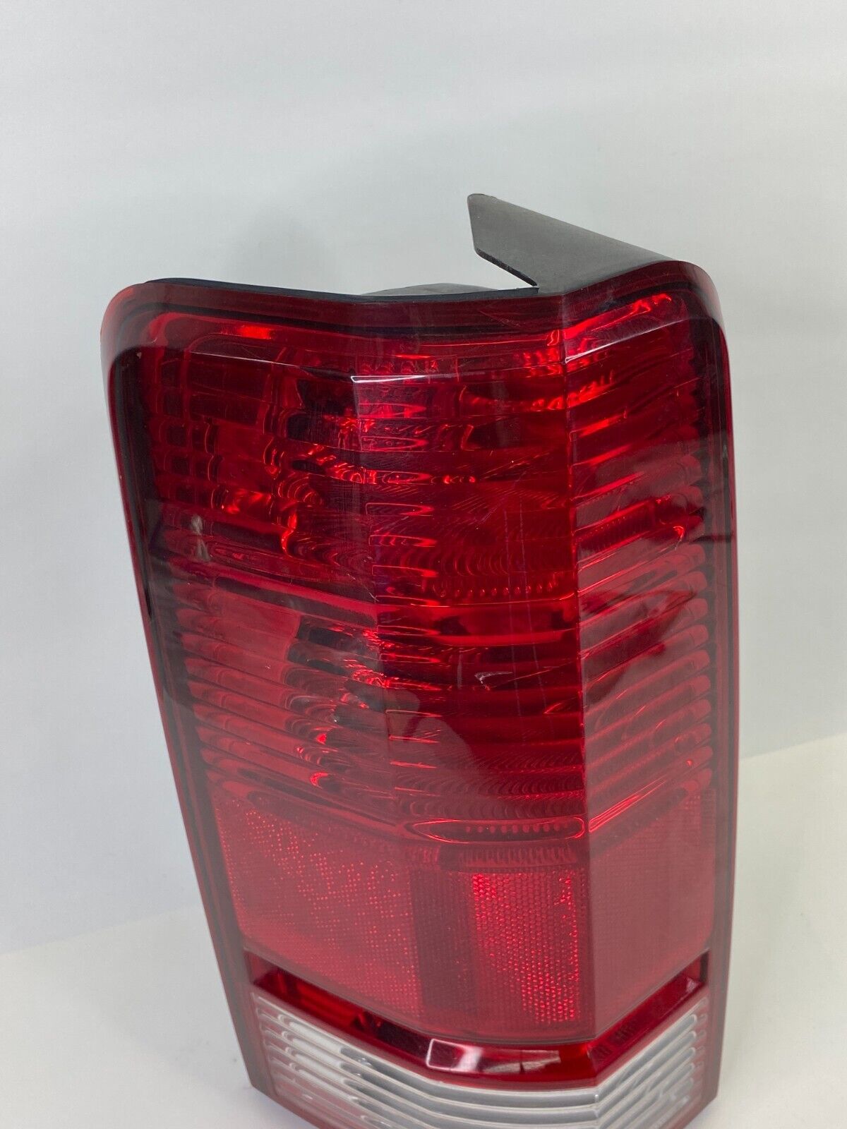 07 08 09 10 11 Dodge Nitro Rear Left Driver Side Tail Light Lamp Taillight OEM