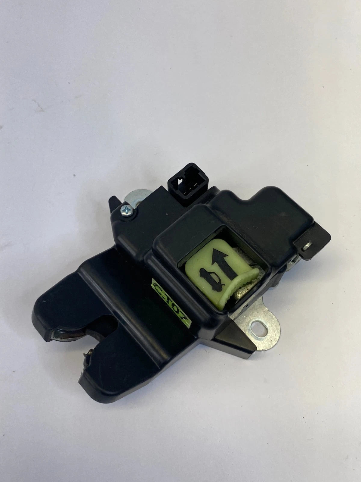 2010-2013 KIA FORTE SEDAN REAR TRUNK LATCH LID LOCK ACTUATOR RELEASE OEM