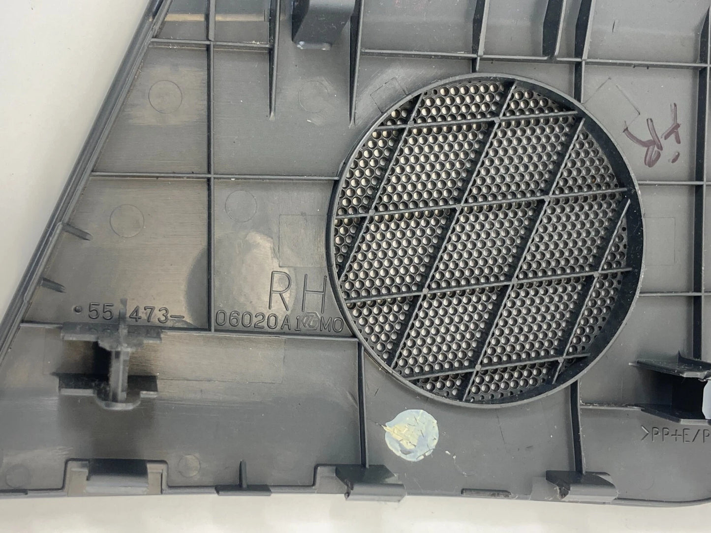 07-11 TOYOTA CAMRY FRONT DASH RIGHT SPEAKER TWEETER GRILLE COVER TRIM 5547306020