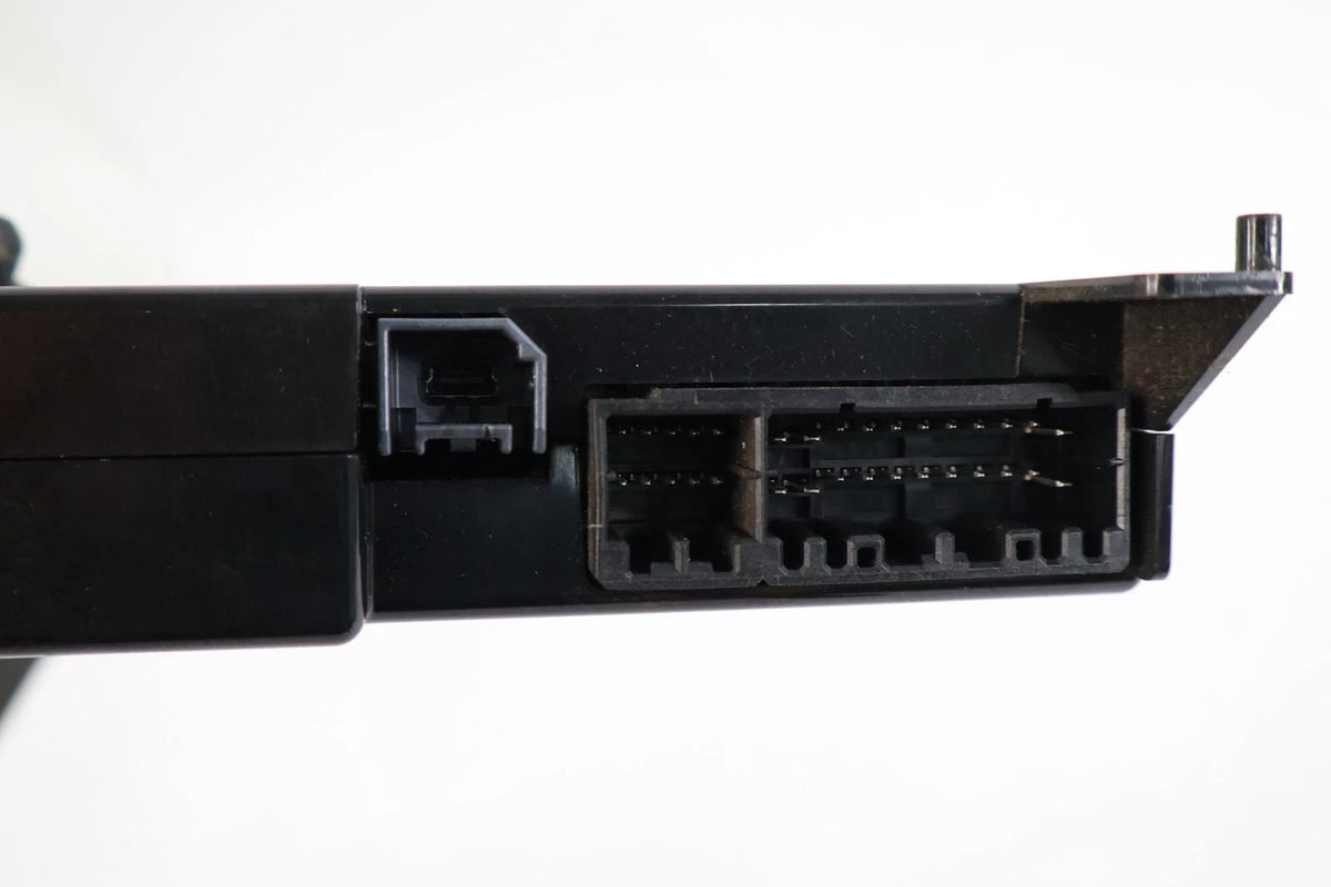 2011-2014 CHRYSLER 300 BLUETOOTH TELEMATICS COMMUNICATION CONTROL MODULE OEM