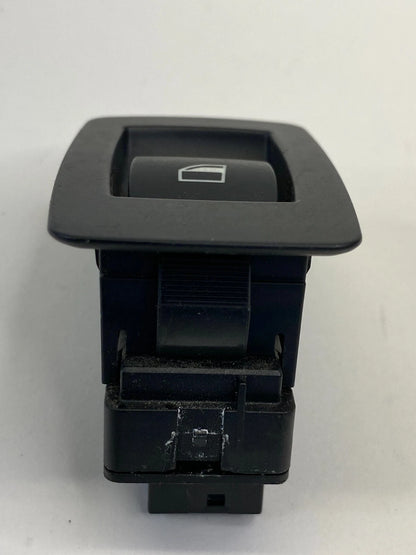 2008-2010 BMW 550I FRONT RIGHT SIDE DOOR POWER WINDOW SWITCH BUTTON 9113773 OEM