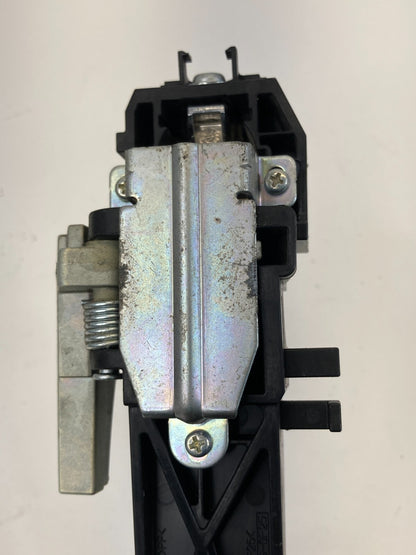 08 09 10 11 12 13 Nissan Rogue Front Right Side Exterior Door Handle Assy OEM