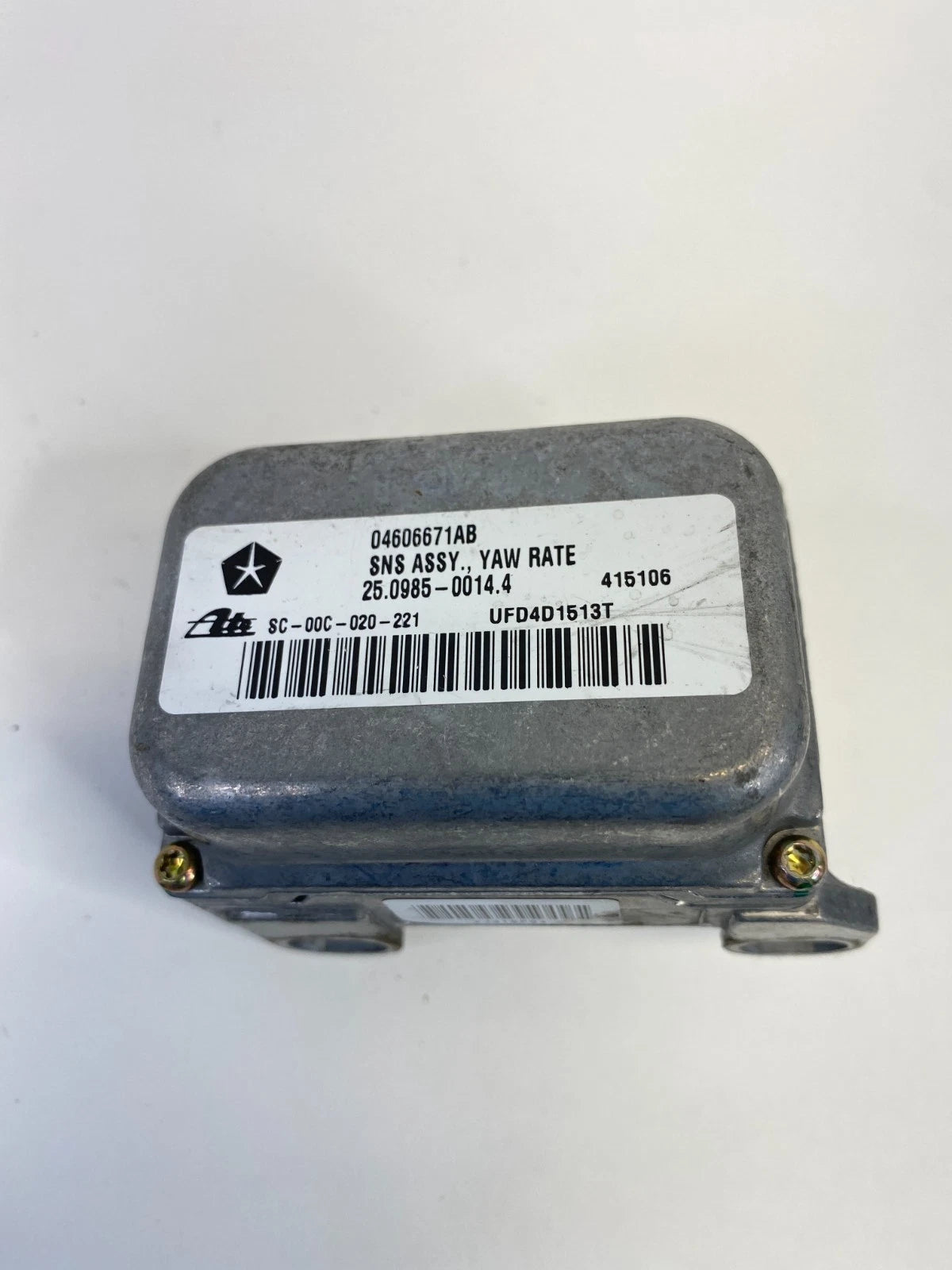 2005 2006 DODGE MAGNUM 3.5L YAW RATE STABILITY SENSOR MODULE 04606671AB OEM