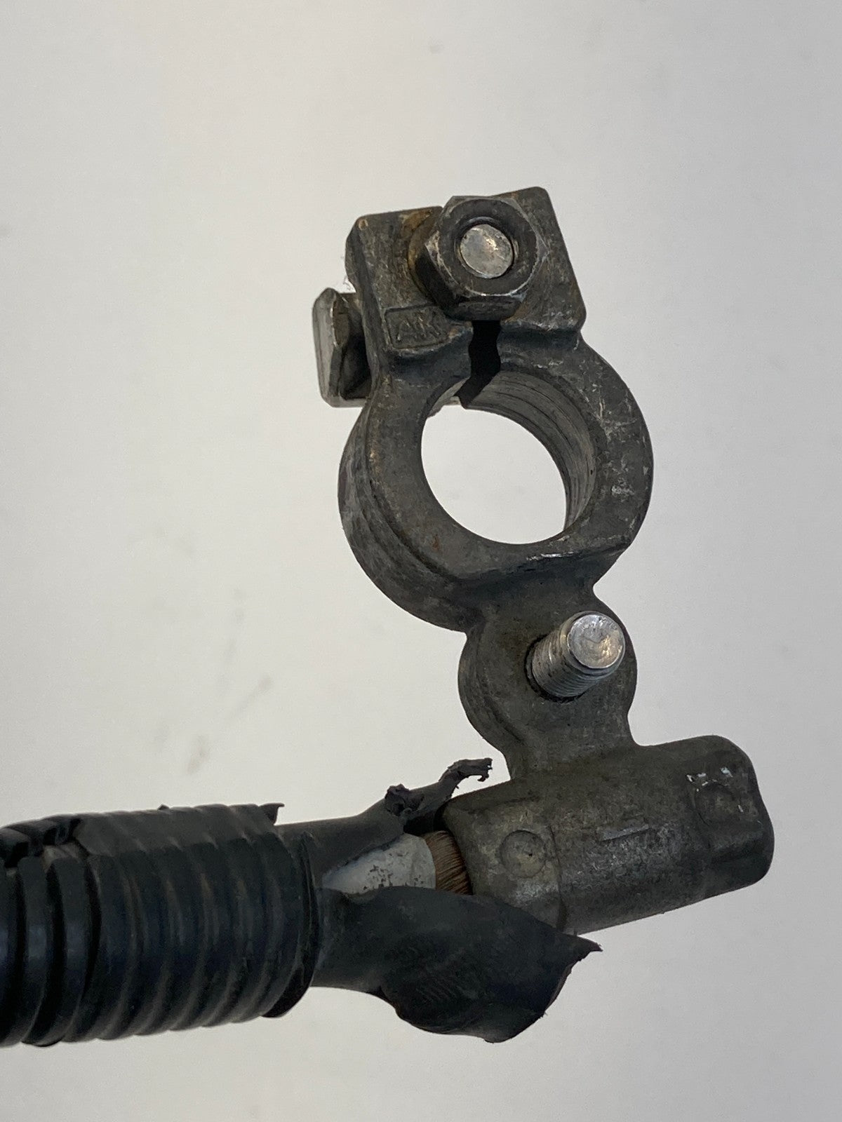 2008-2012 Land Rover LR2 Battery Negative Cable Wire Terminal 7G92-14301-AE OEM