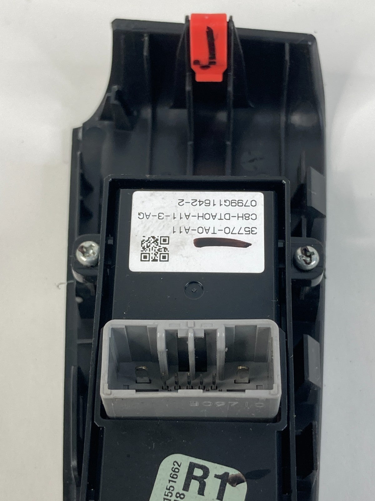 2010 2011 Honda Accord Crosstour Rear Right Side Door Power Window Switch Bezel