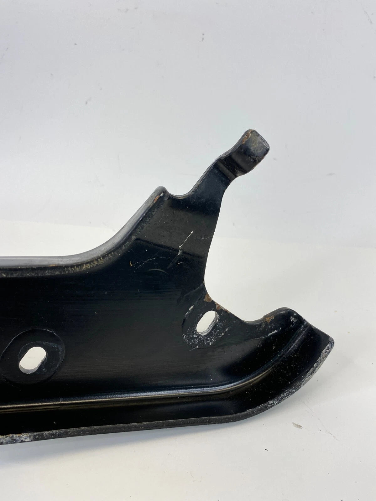 2005-2007 HONDA ODYSSEY REAR LEFT SLIDING DOOR LOWER BRACKET ROLLER ASSEMBLY OEM