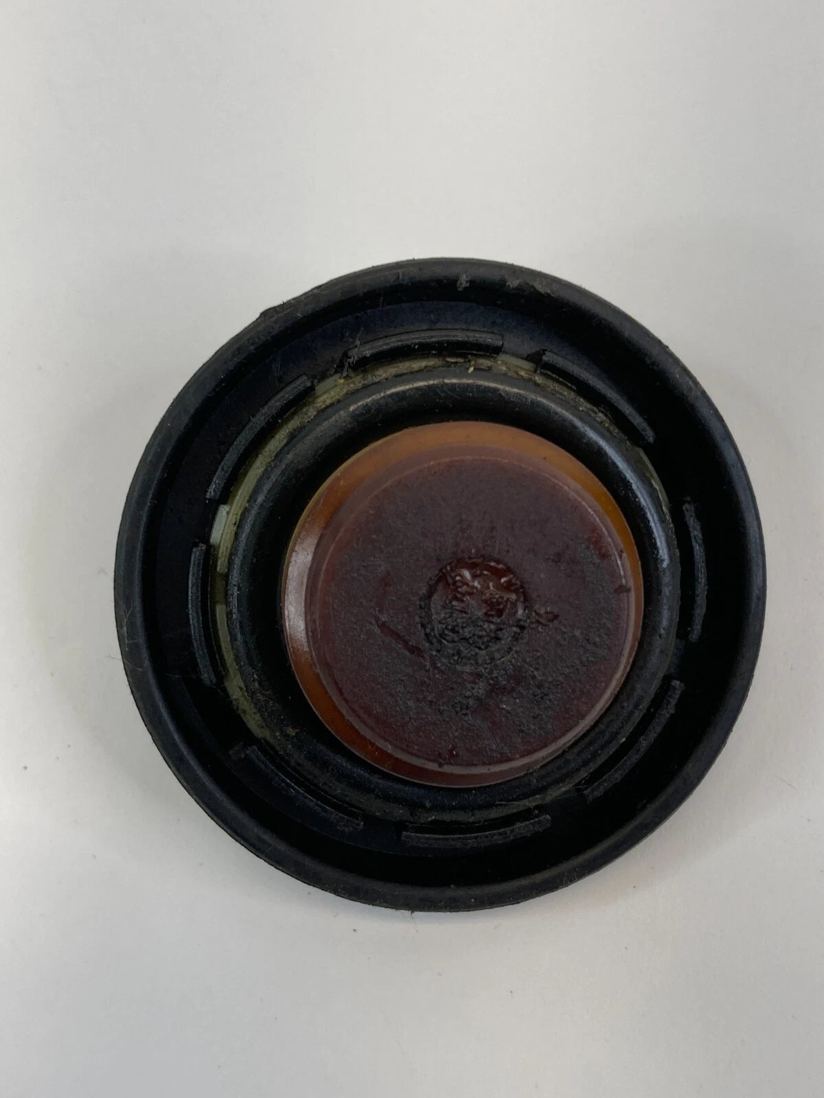 2010-2023 KIA FORTE 2.0L ENGINE OIL FILLER TANK CAP LID COVER SAE 5W-20 OEM