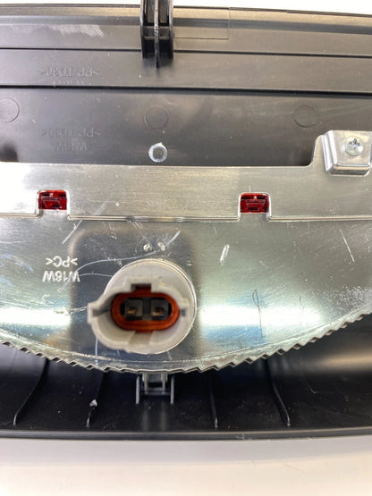 2012-2017 KIA RIO SEDAN REAR CENTER HIGH MOUNT STOP LIGHT LAMP OEM