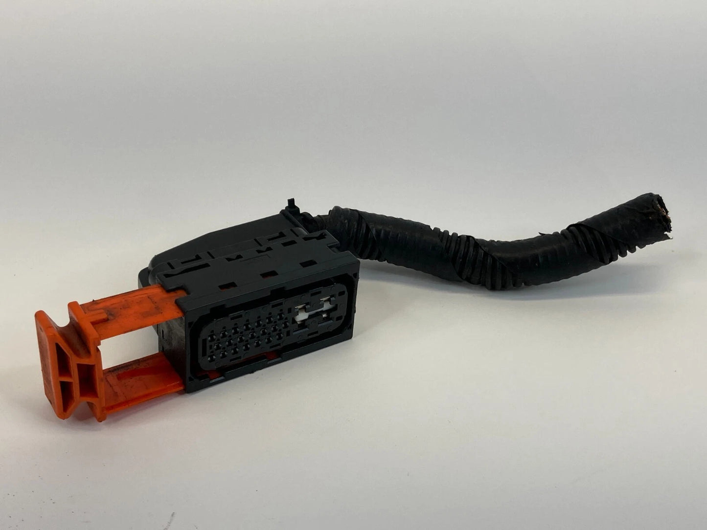 2003 2004 HONDA ACCORD COUPE ABS ANTI LOCK BRAKE MODULE CONNECTOR PLUG CABLE