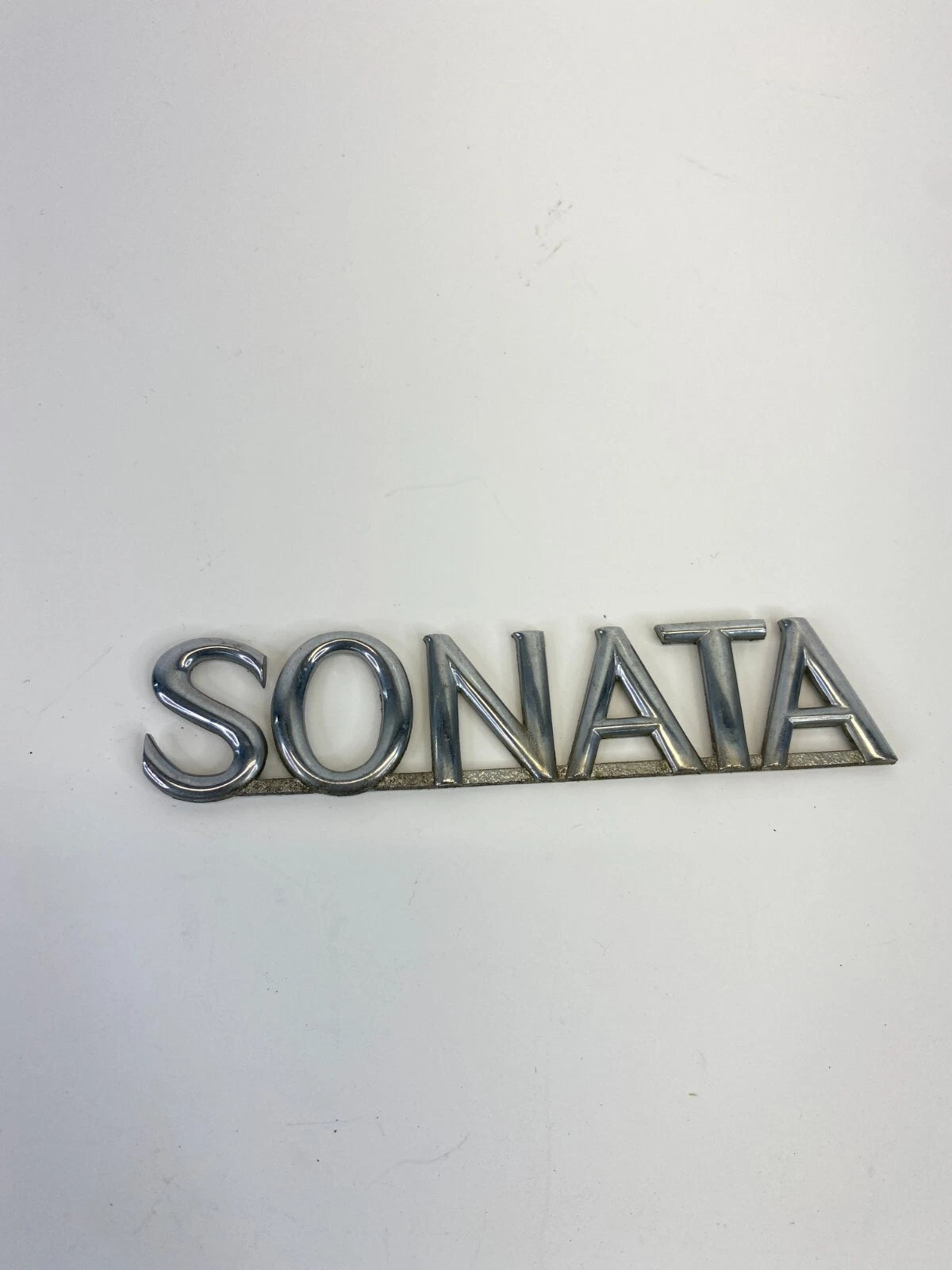 2002-2005 HYUNDAI SONATA V6 REAR TRUNK DECK LID LOGO EMBLEM BADGE SET OEM
