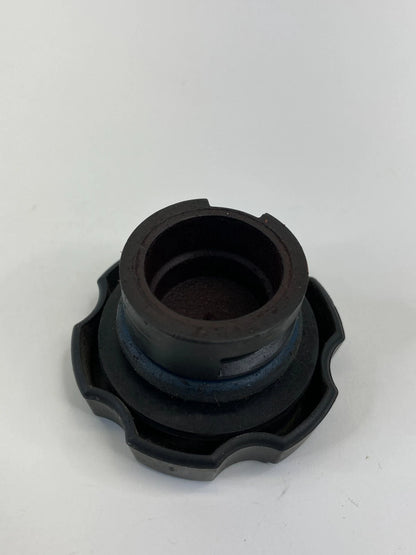2006-2011 BUICK LUCERNE 3.8L V6 ENGINE OIL FLUID FILLER CAP COVER SAE 5W-30