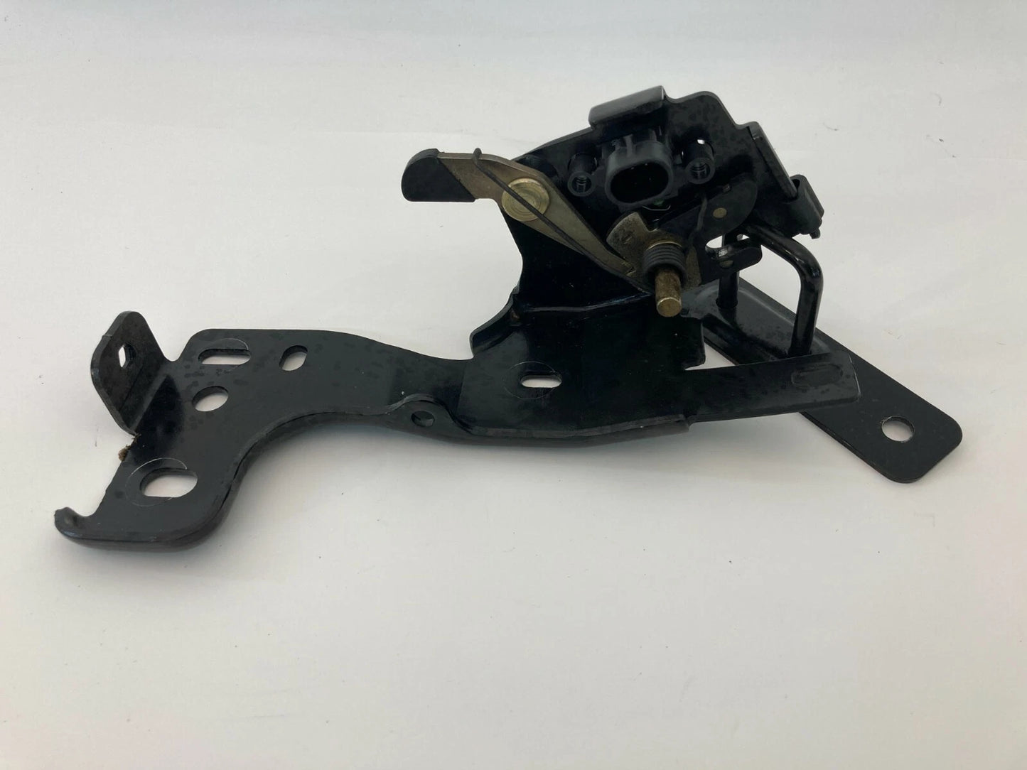 2004-2008 ISUZU ASCENDER TAILGATE LIFTGATE LIFT GATE GLASS LOCK LATCH 15086837