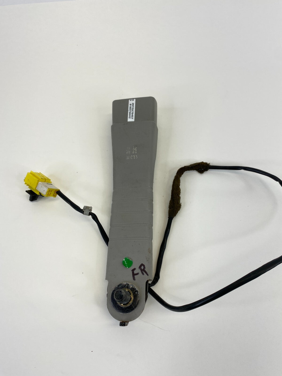 2008 Saturn Vue SUV Front Right Passenger Side Seat Belt Buckle OEM